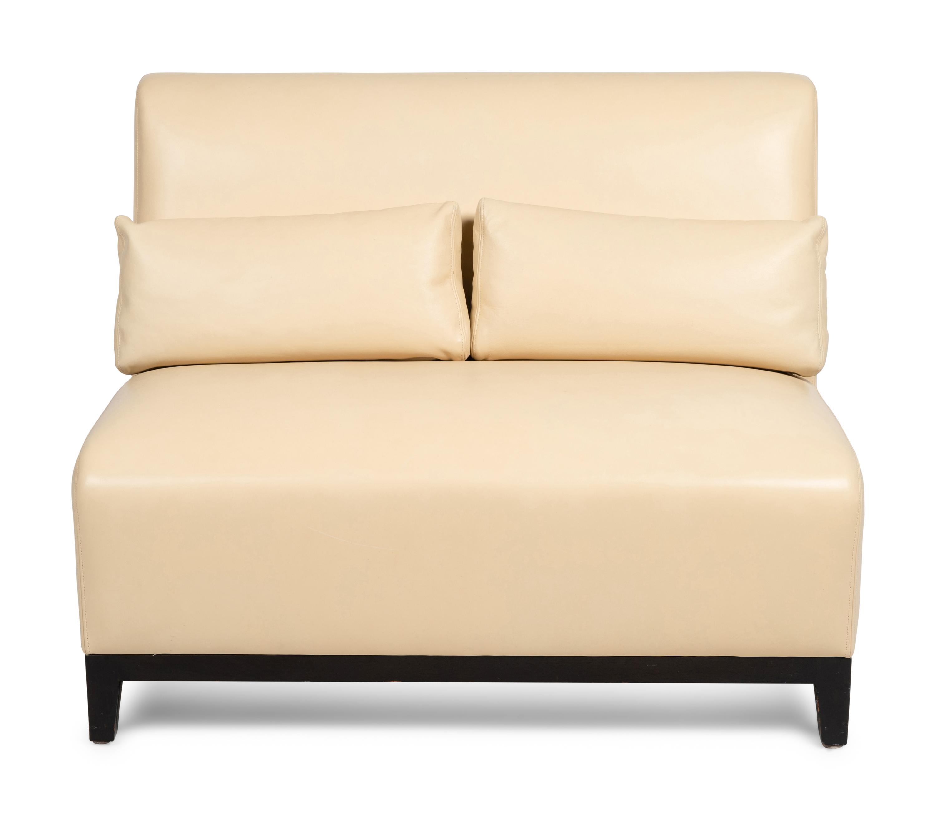 Noble Creole Lounge Chair Holly Hunt, USA