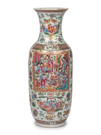 A Large Chinese Export Porcelain Vase