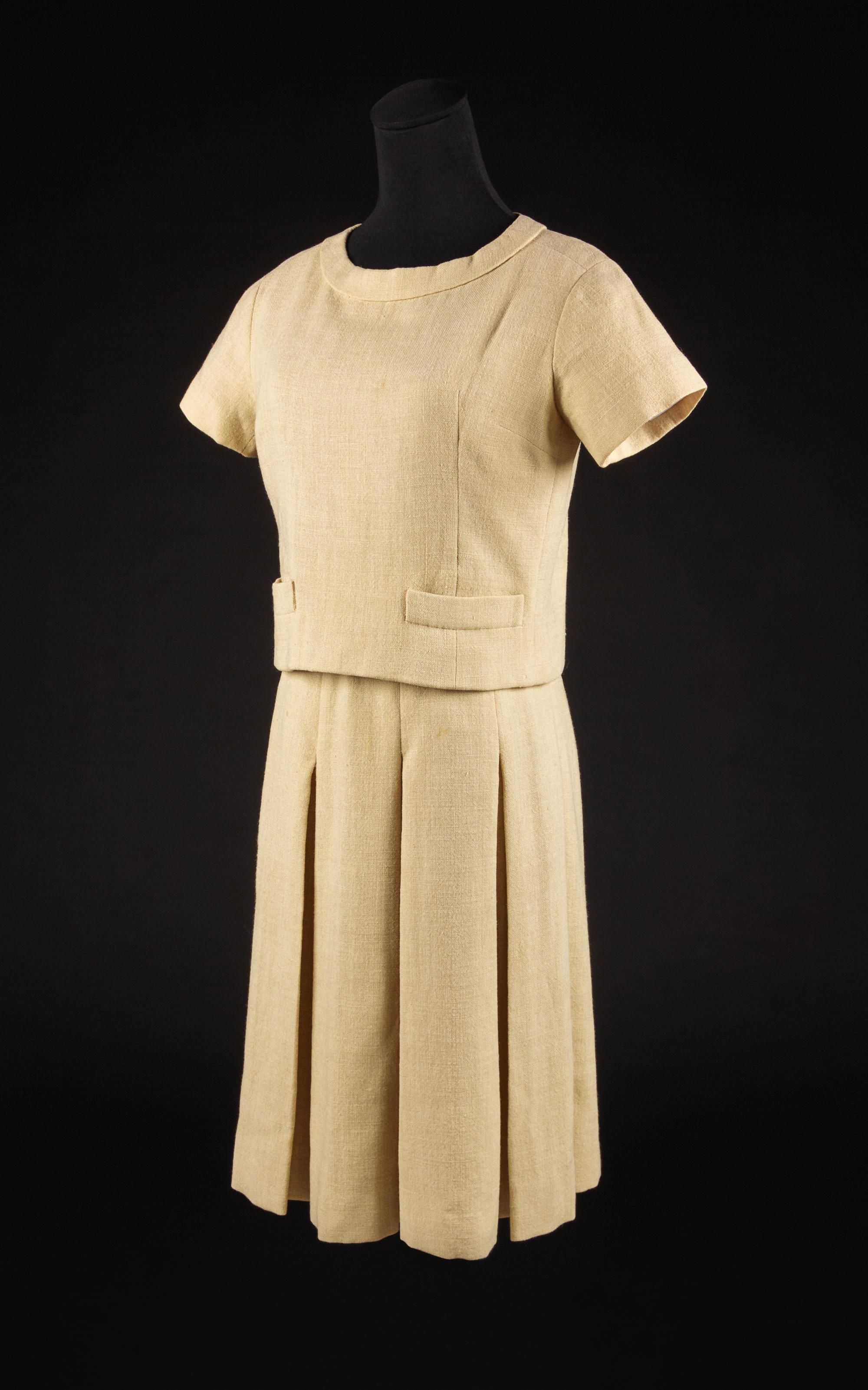 Christian Dior by Marc Bohan Haute Couture Ensemble, Spring-Summer 1961 — Worn by Dame Olivia de Havilland in the 1962 movie ‘Light in the Piazza’. (Lot 6 was worn in the same movie).