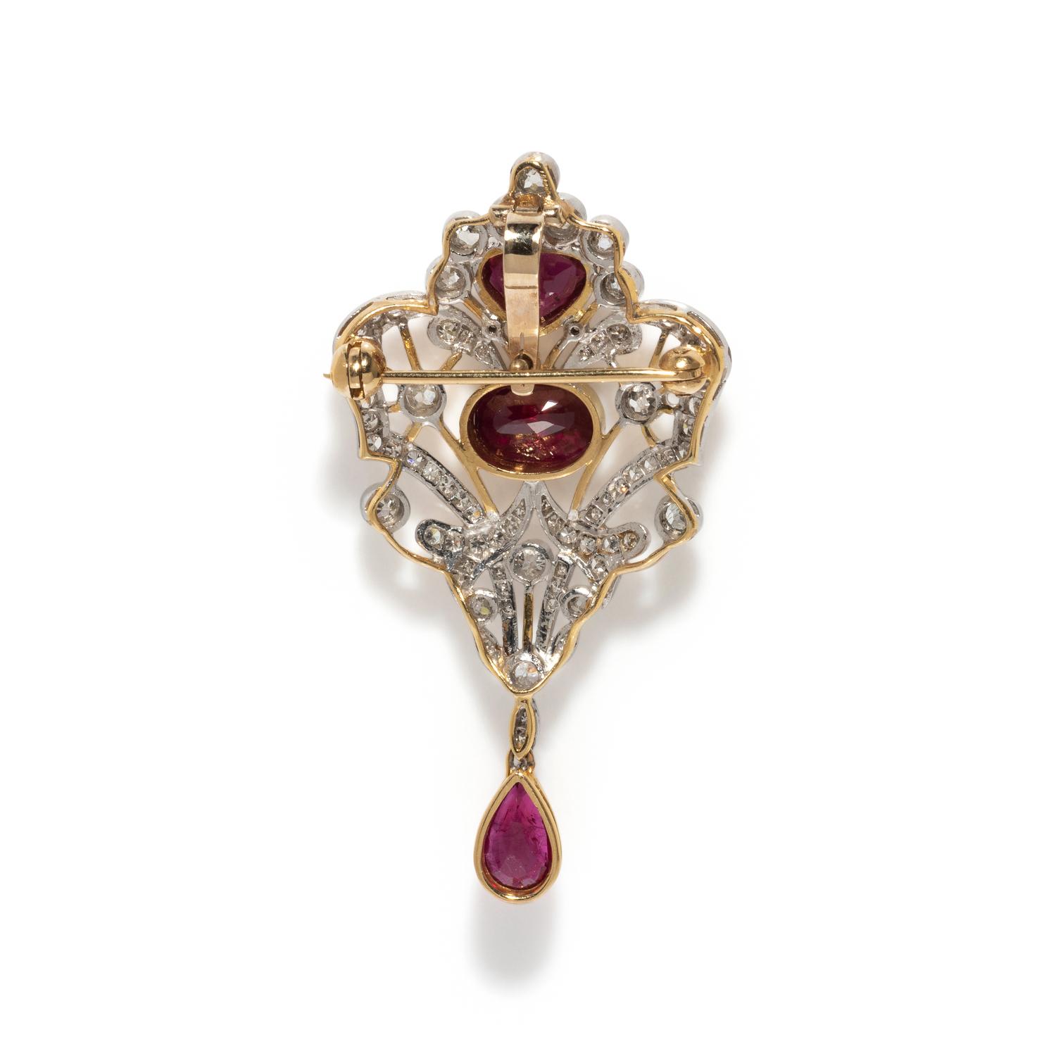 RUBY AND DIAMOND PENDANT/BROOCH