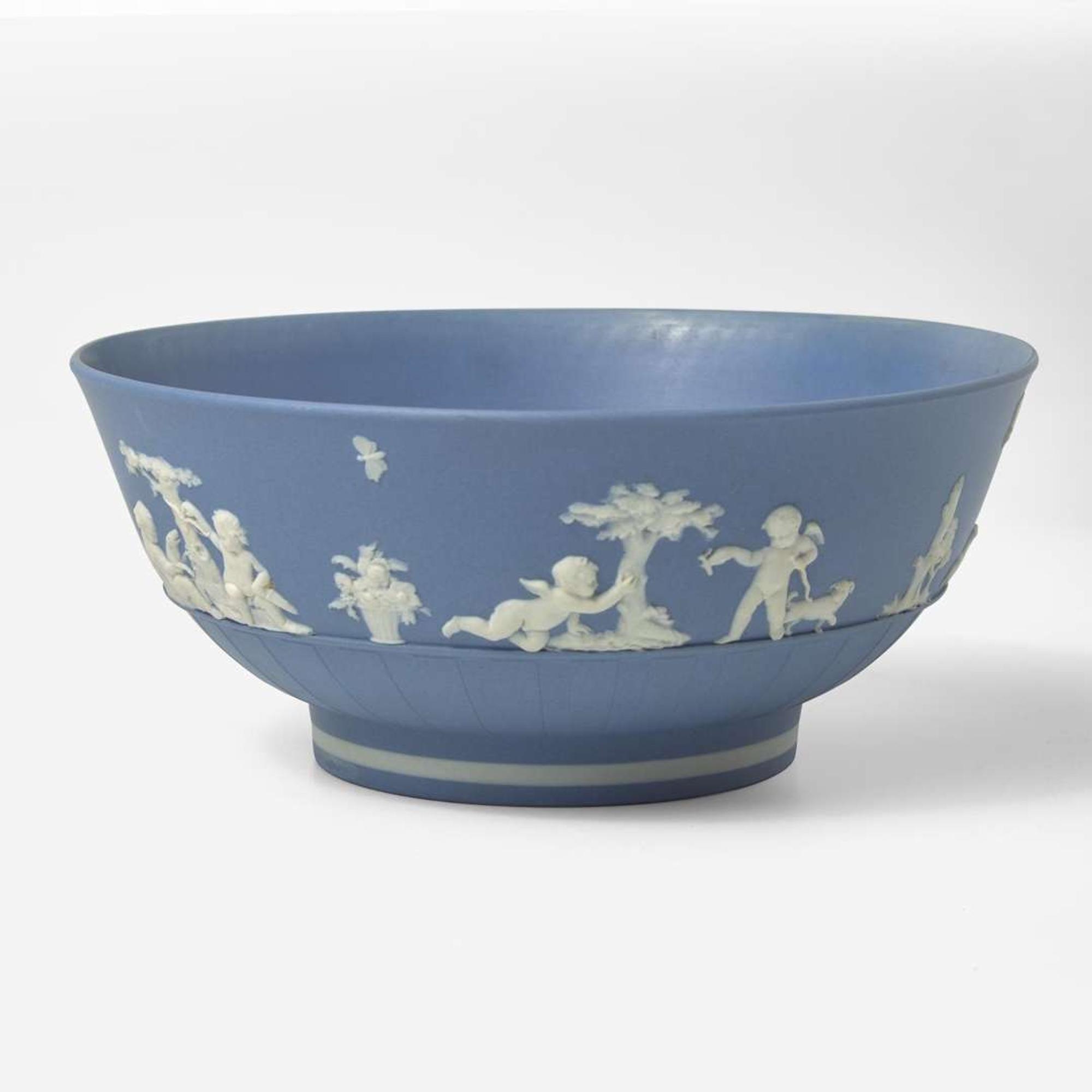 A Wedgwood Solid Blue Jasperware Bowl UK, 1780s