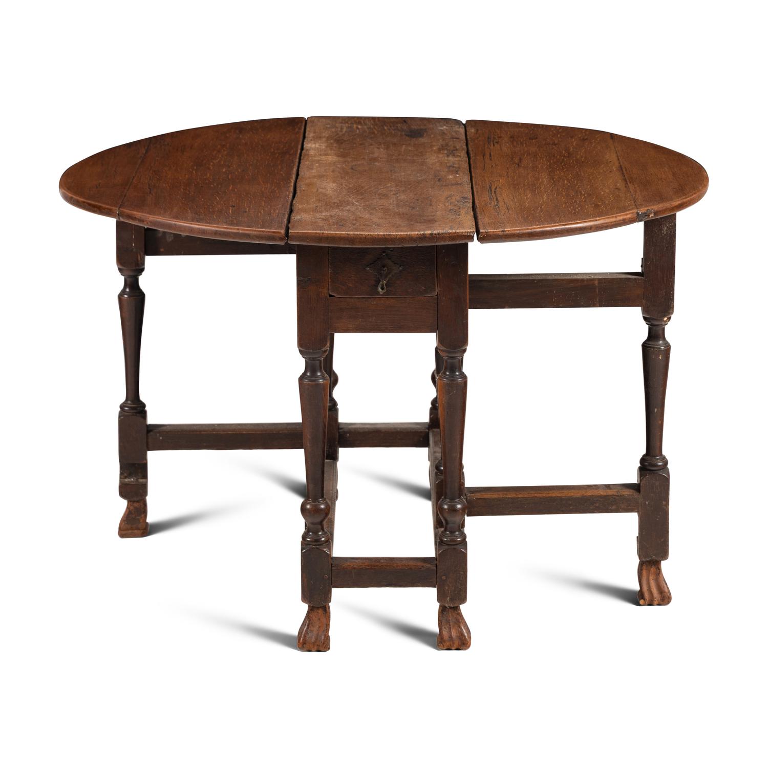 A Queen Anne Oak Dropleaf Table