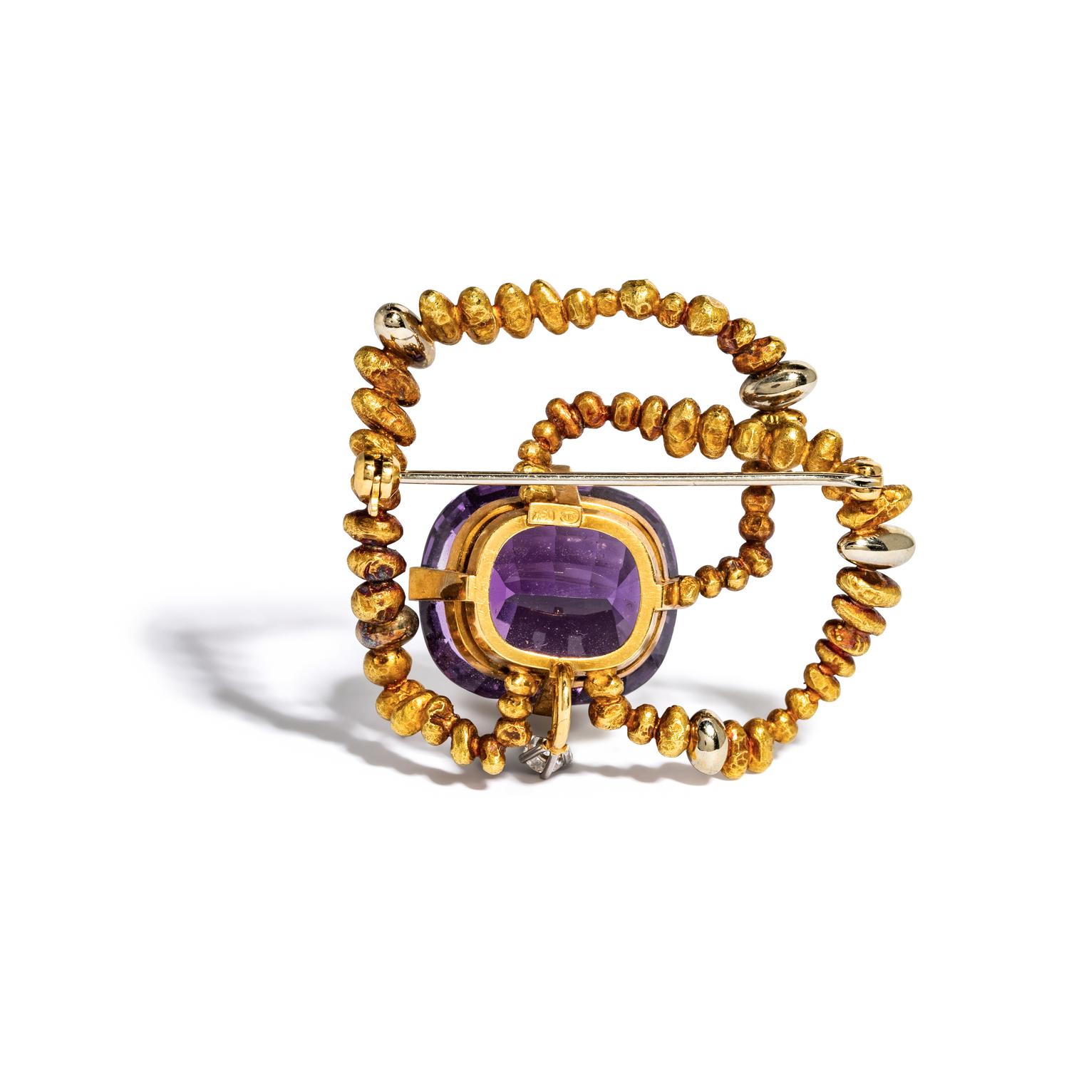 YELLOW GOLD, AMETHYST, AND DIAMOND BROOCH