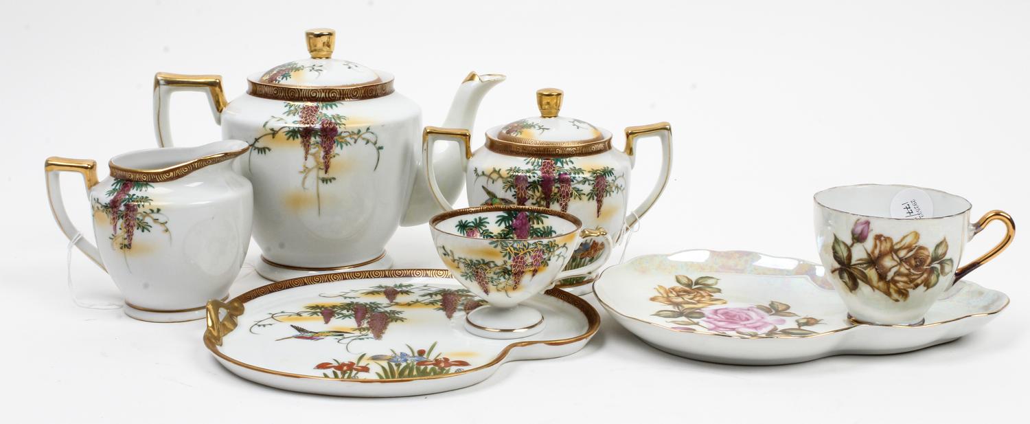 A Japanese Porcelain Tea Service Height of teapot 6 inches. — HAKUSAN CHINA, 20TH CENTURY