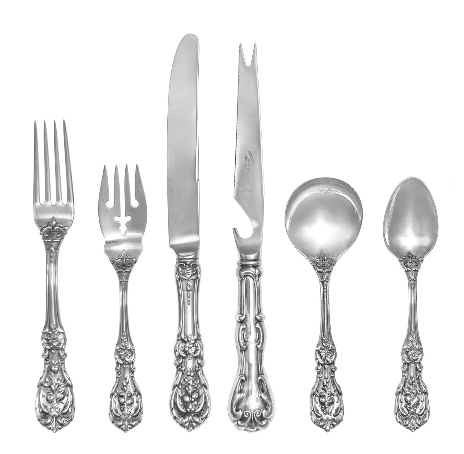 An American Silver Flatware Service, Reed & Barton, Taunton, MA, 20th Century, Francis I pattern, comprising: 12 dinner knives 12 dinne