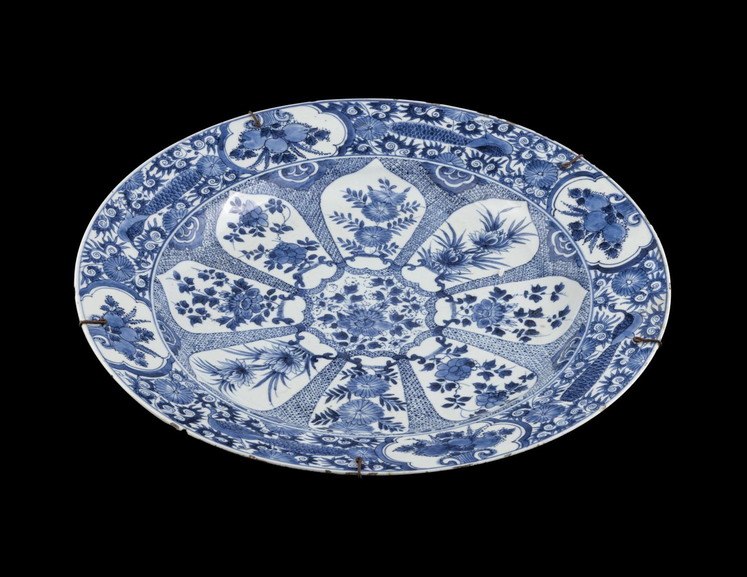 A Chinese Export Blue and White Porcelain Charger