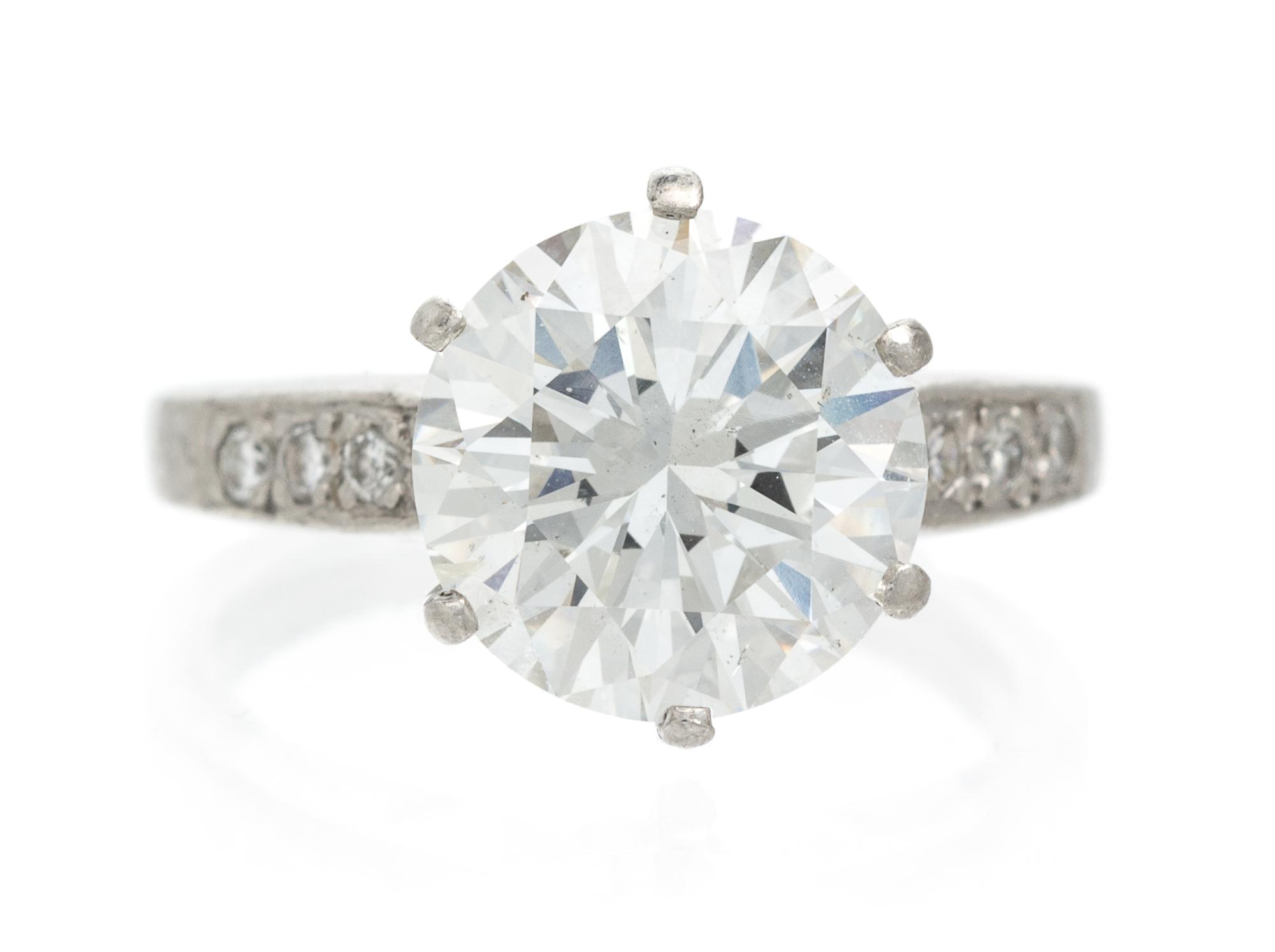 A Platinum and Diamond Ring, 5.00 dwts.