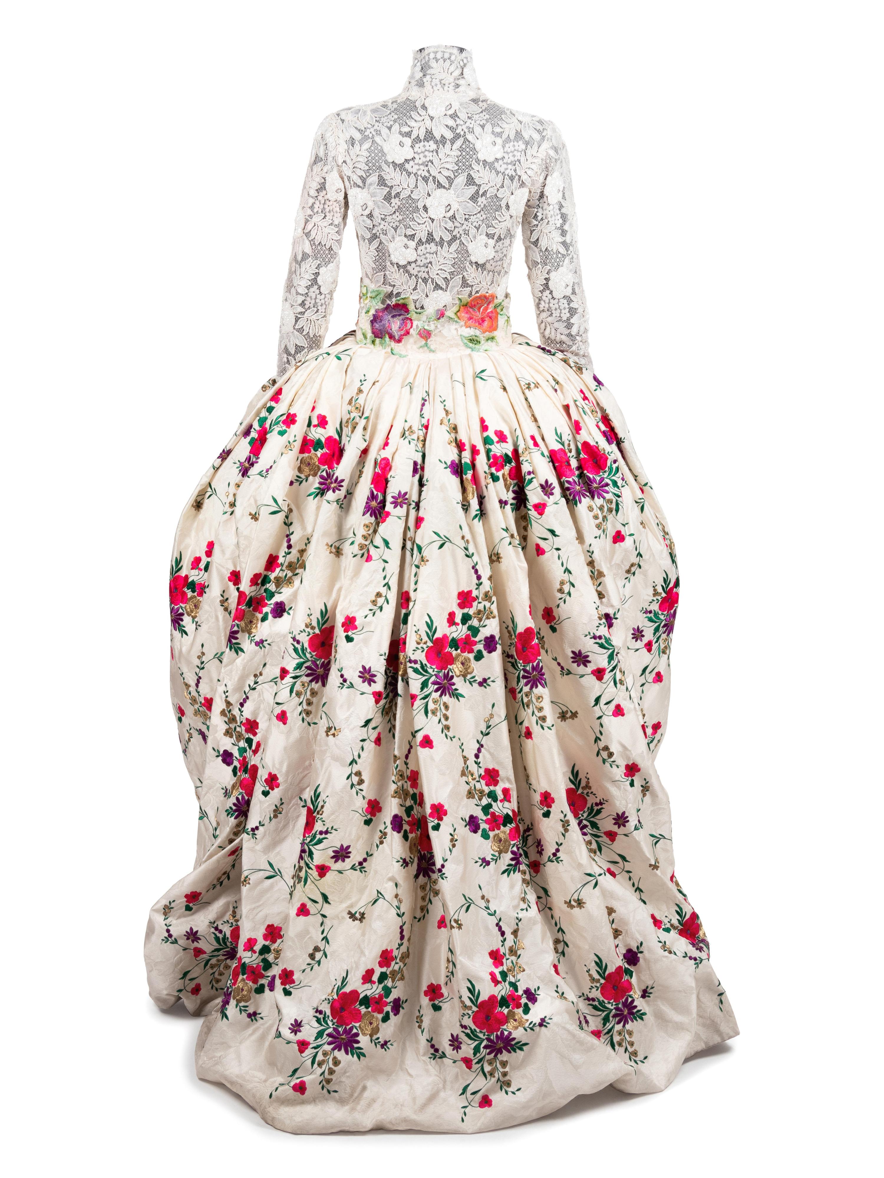 Emanuel Ungaro Haute Couture Wedding Dress, Autumn/Winter 1996-97