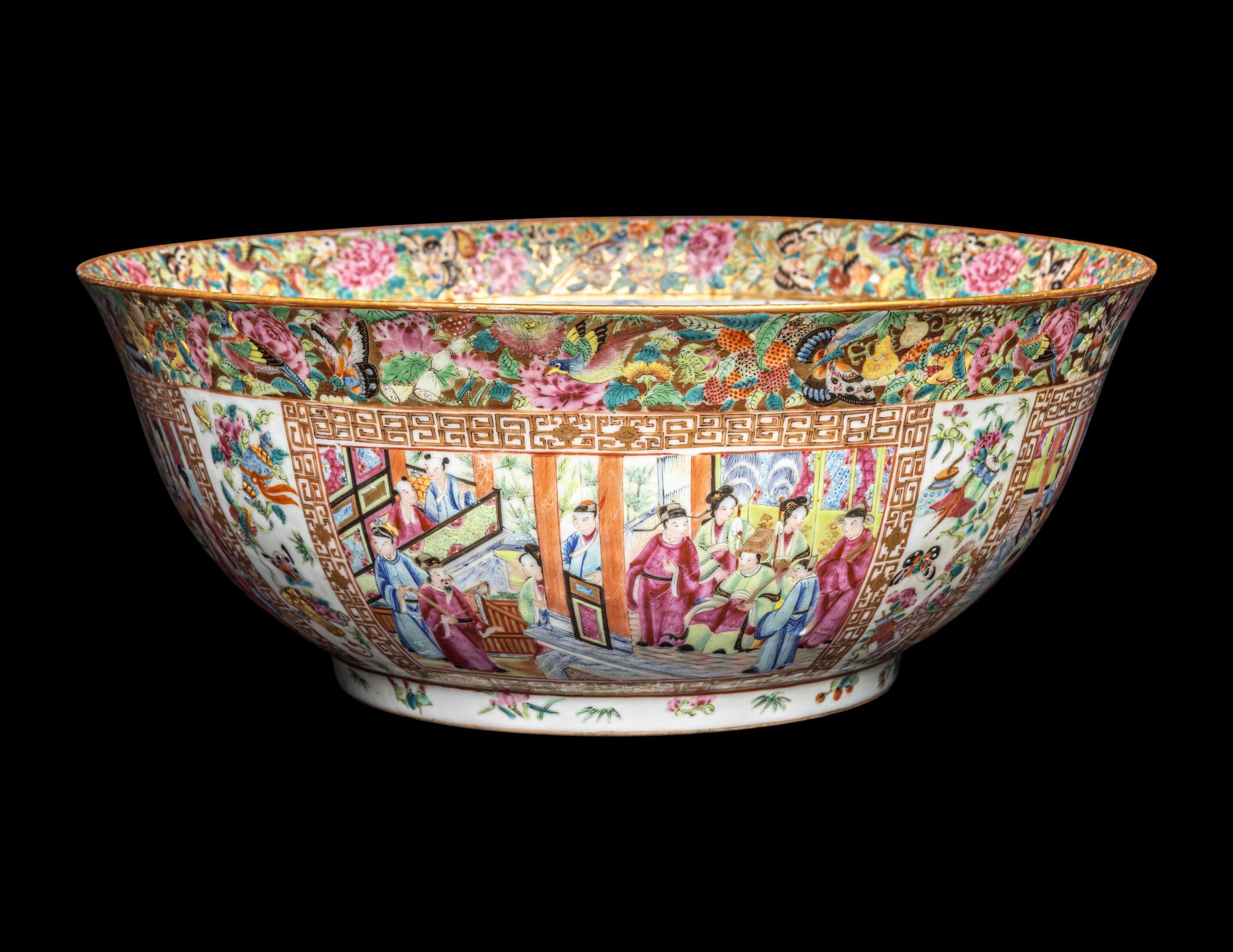 A Large and Finely Painted Chinese Export Porcelain "Rose Mandarin" Punch Bowl, First half of 19th Century 清晚期 廣彩人物故事圖大碗