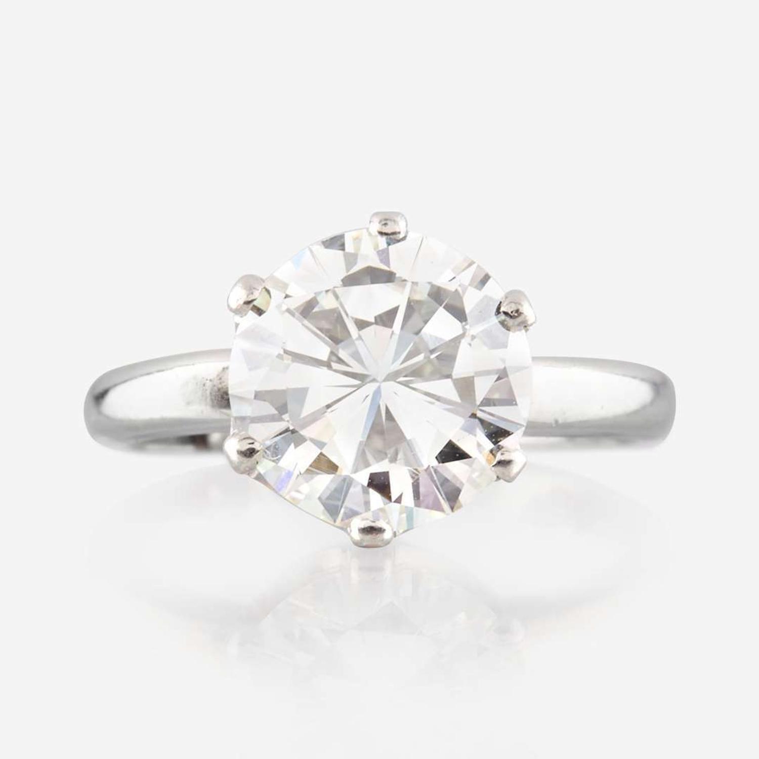 A diamond solitaire