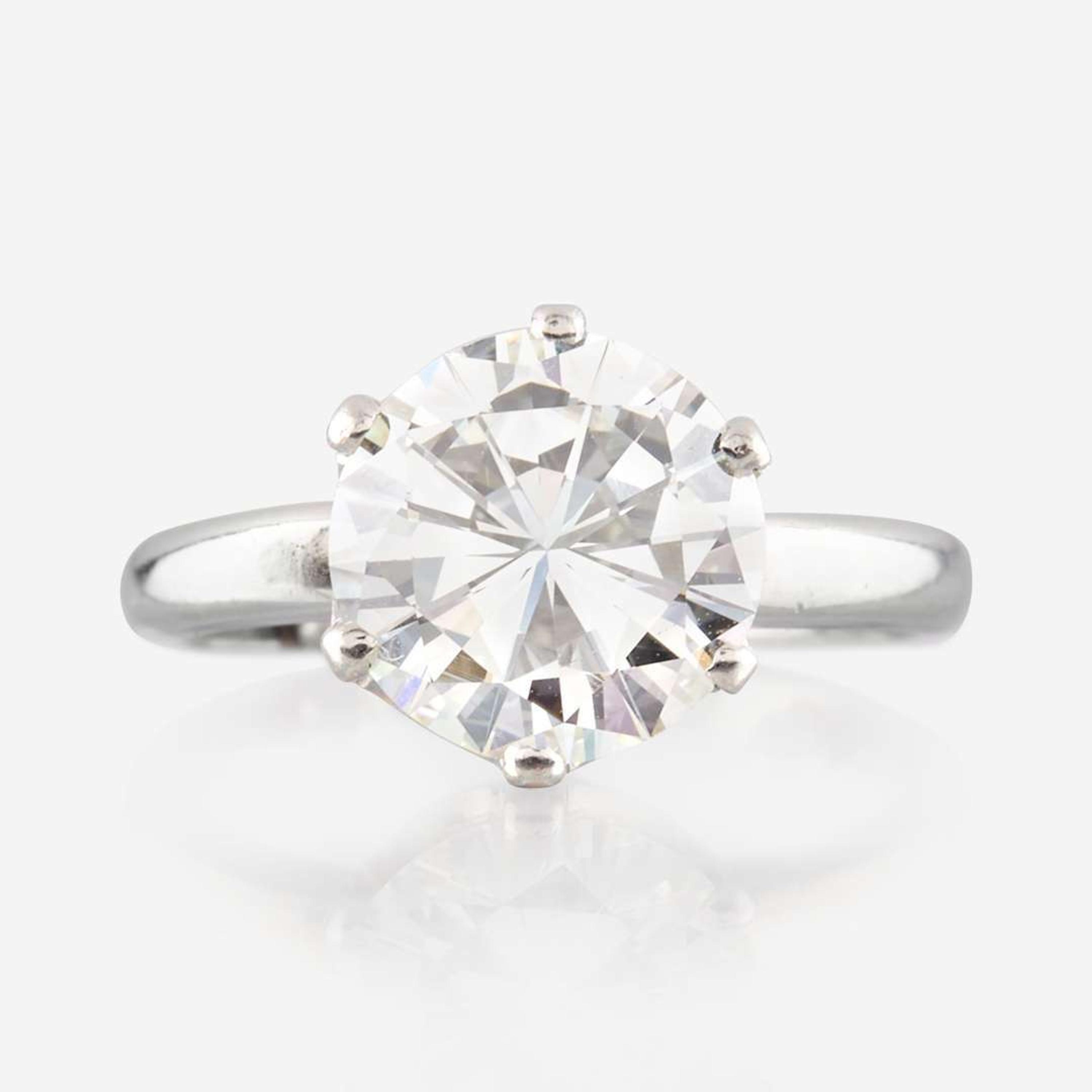 A diamond solitaire