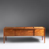 Credenza Risom Inc., USA