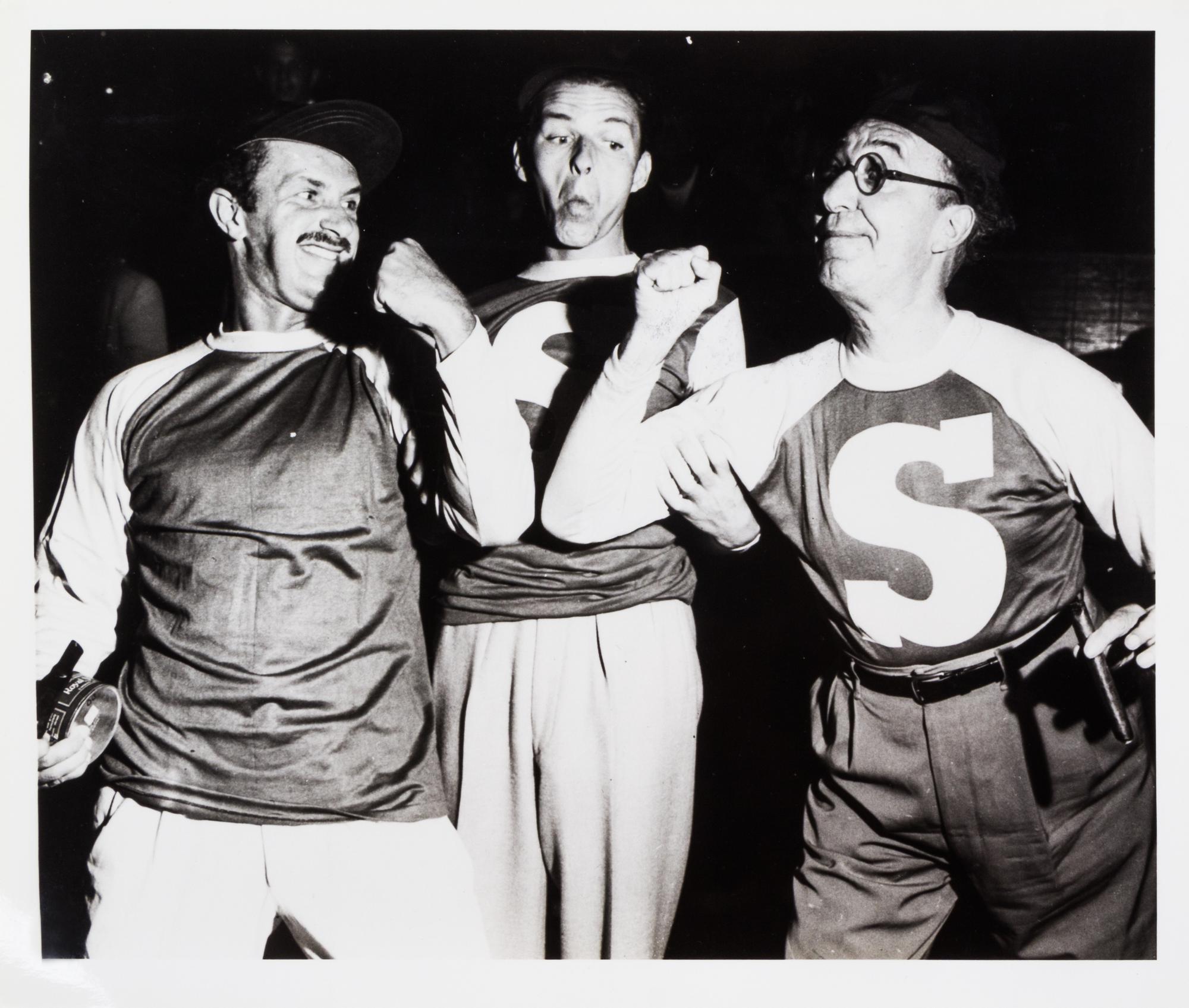 (NATIONAL ENQUIRER; SINATRA, FRANK) 10 photos, including credits to Ron Galella and Scott Downie, among others.