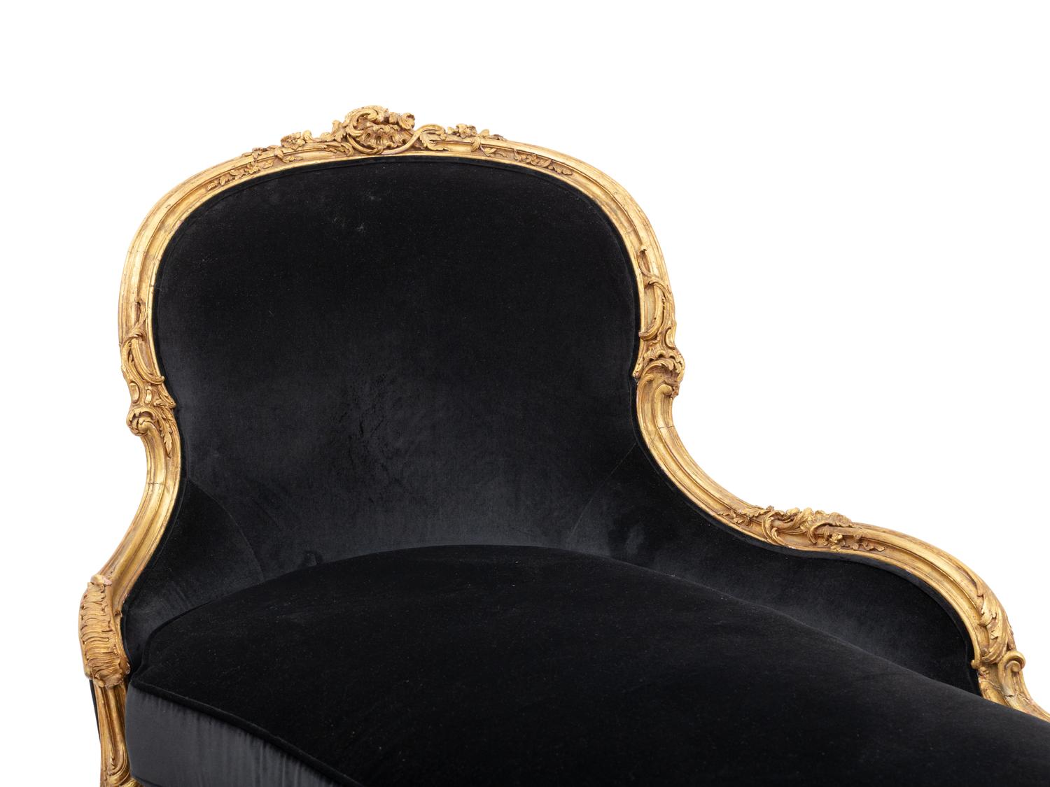 A Louis XV Style Giltwood Chaise Longue