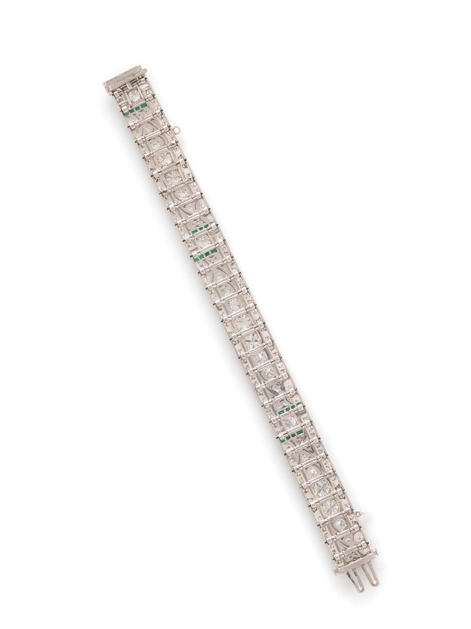ART DECO, DIAMOND AND EMERALD BRACELET