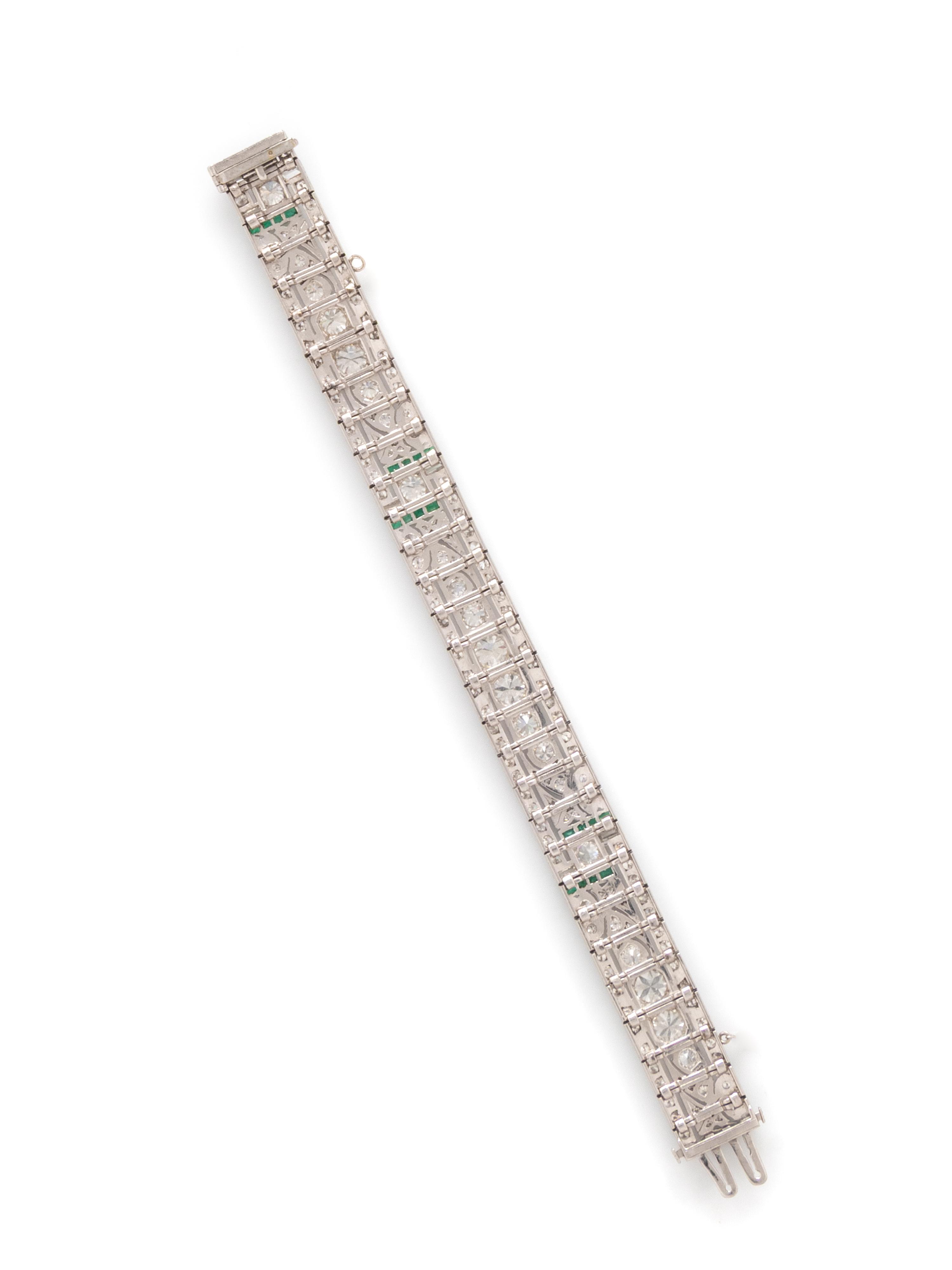 ART DECO, DIAMOND AND EMERALD BRACELET