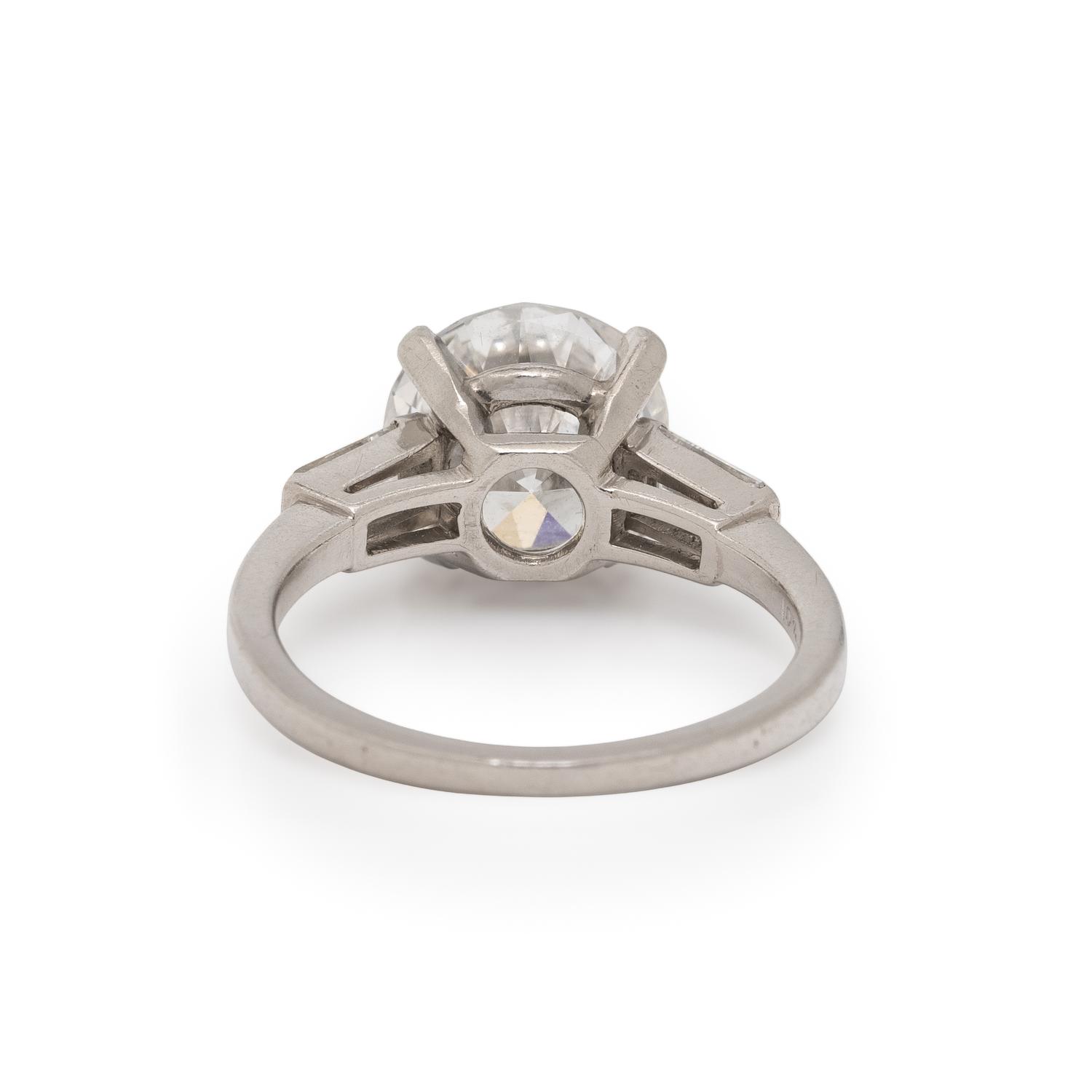 DIAMOND AND PLATINUM RING