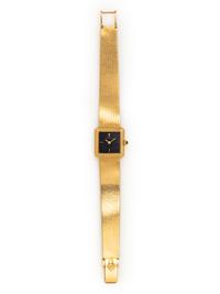 CORUM, 18K YELLOW GOLD WRISTWATCH