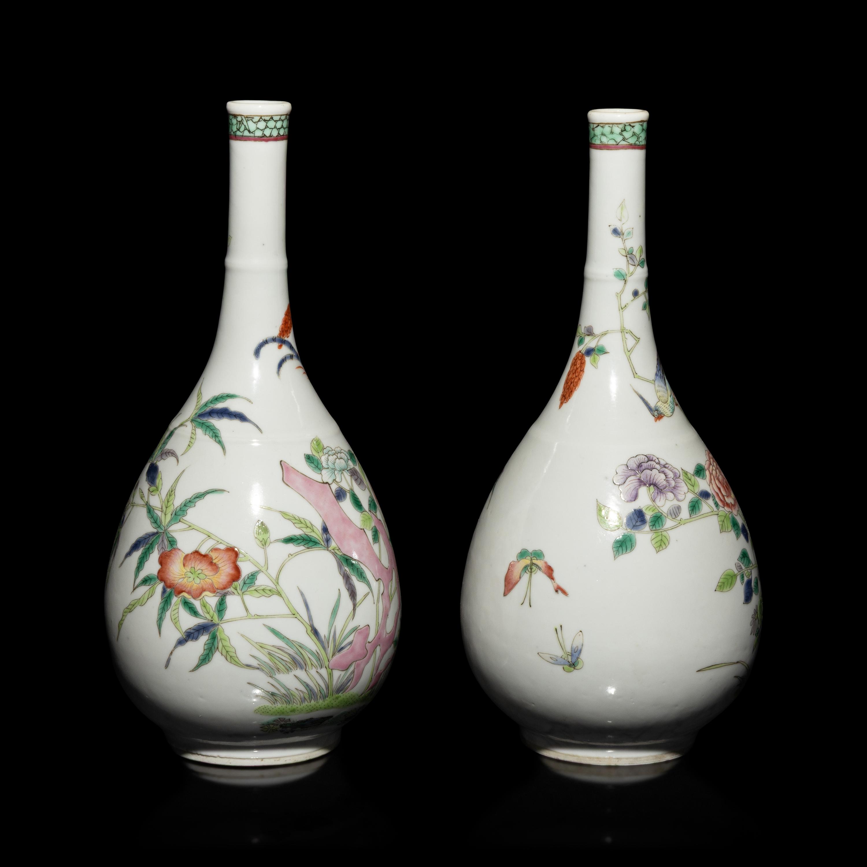A Pair of Chinese Famille Rose Porcelain 'Peony and Bird' Bottle Vases, 20th Century — 近代 粉彩花鳥圖膽瓶一對