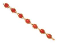 YELLOW GOLD AND CORAL BRACELET