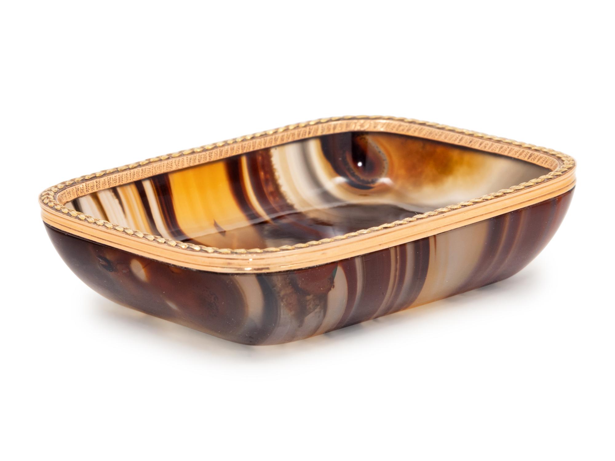 A Russian Gold Mounted Agate Vide Poche