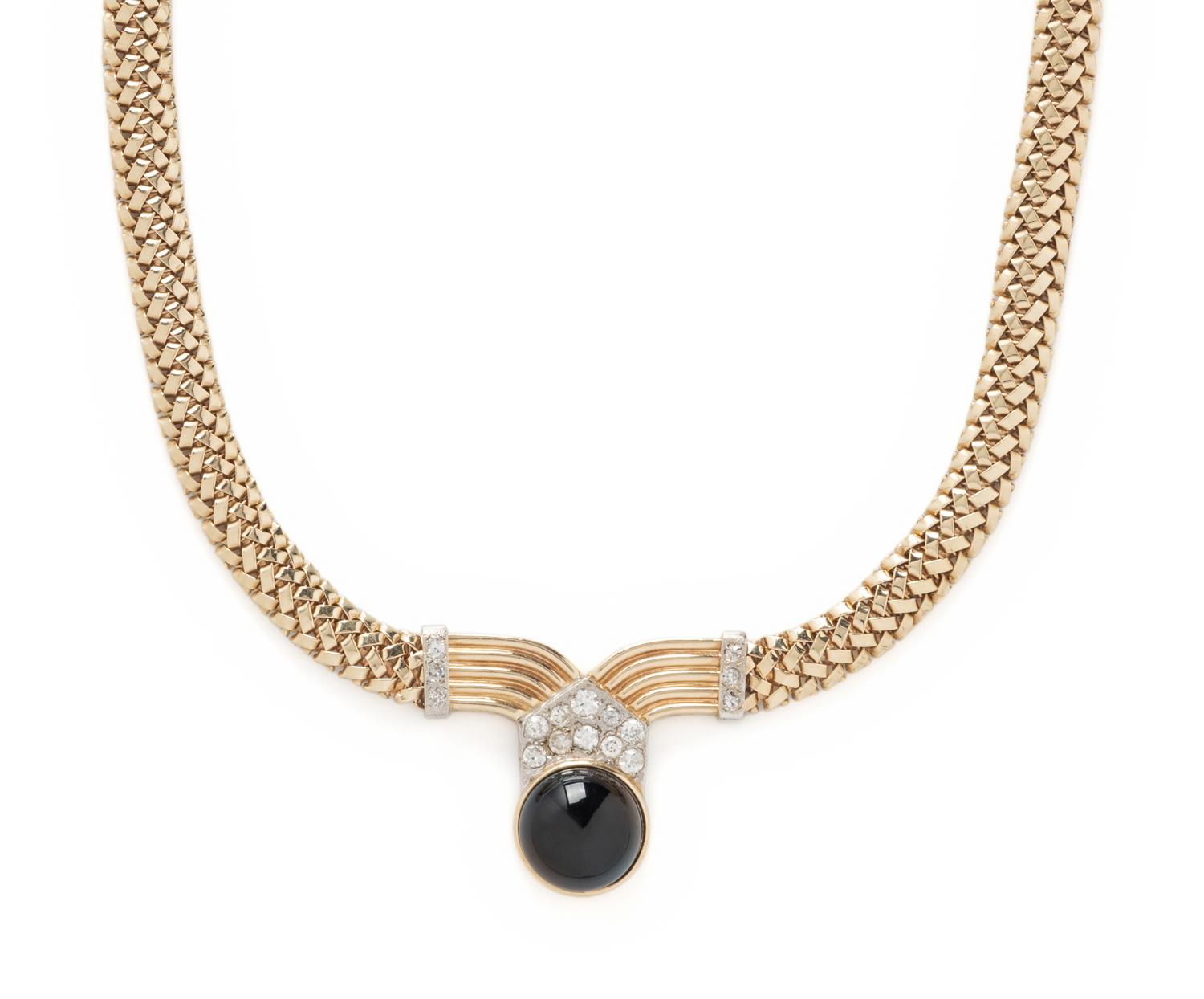YELLOW GOLD, ONYX AND DIAMOND NECKLACE