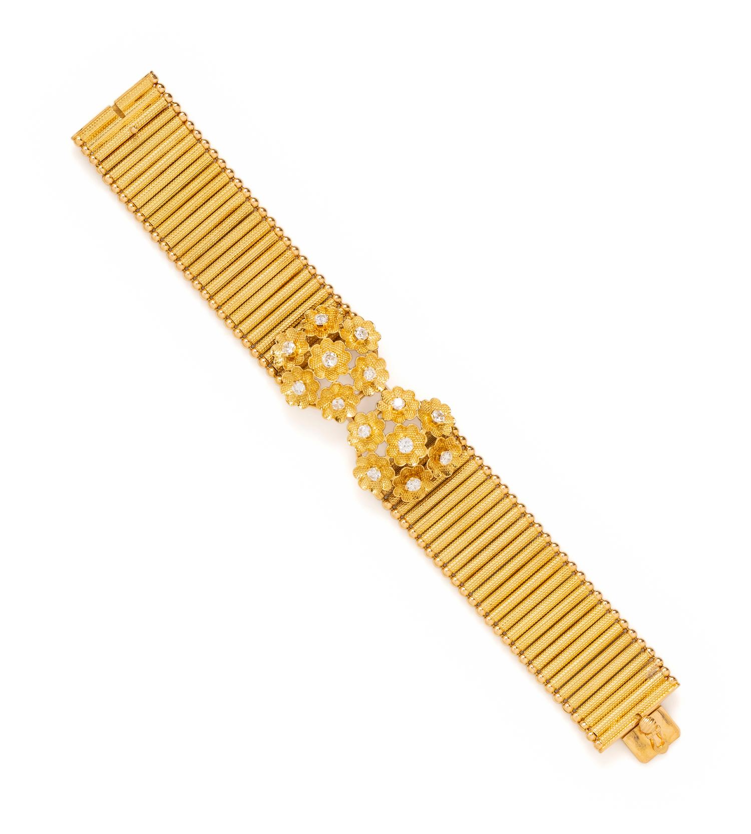 YELLOW GOLD AND DIAMOND FLORAL BRACELET