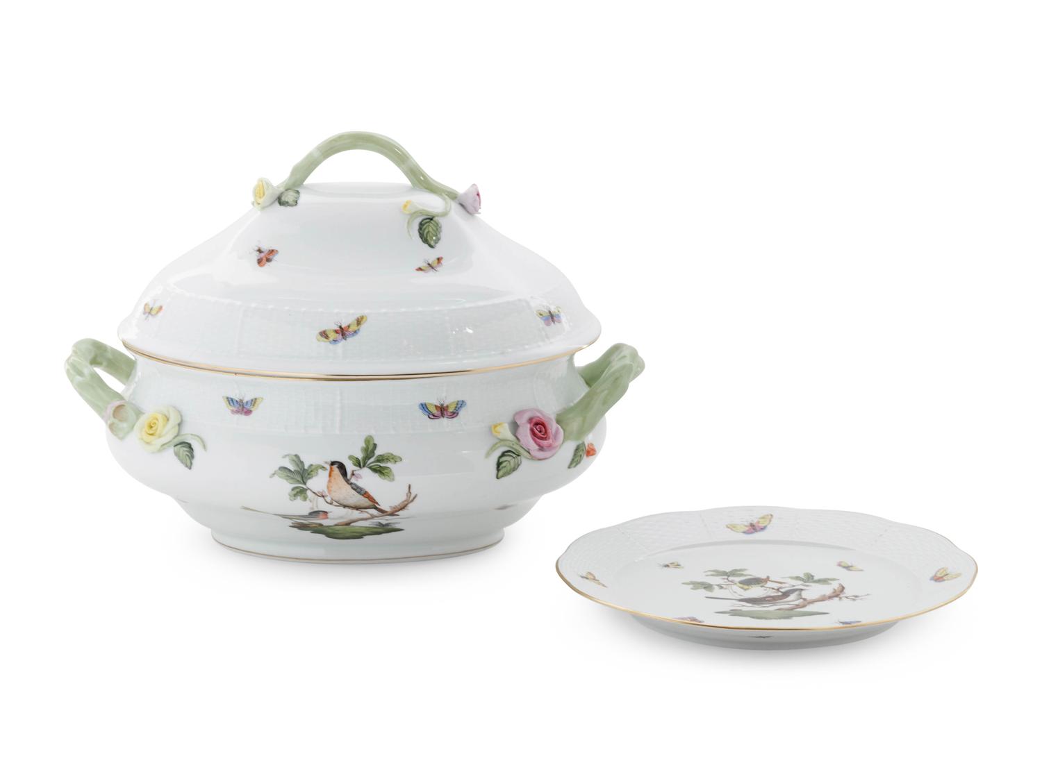 A Herend Porcelain Tureen and Six Plates