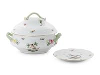 A Herend Porcelain Tureen and Six Plates