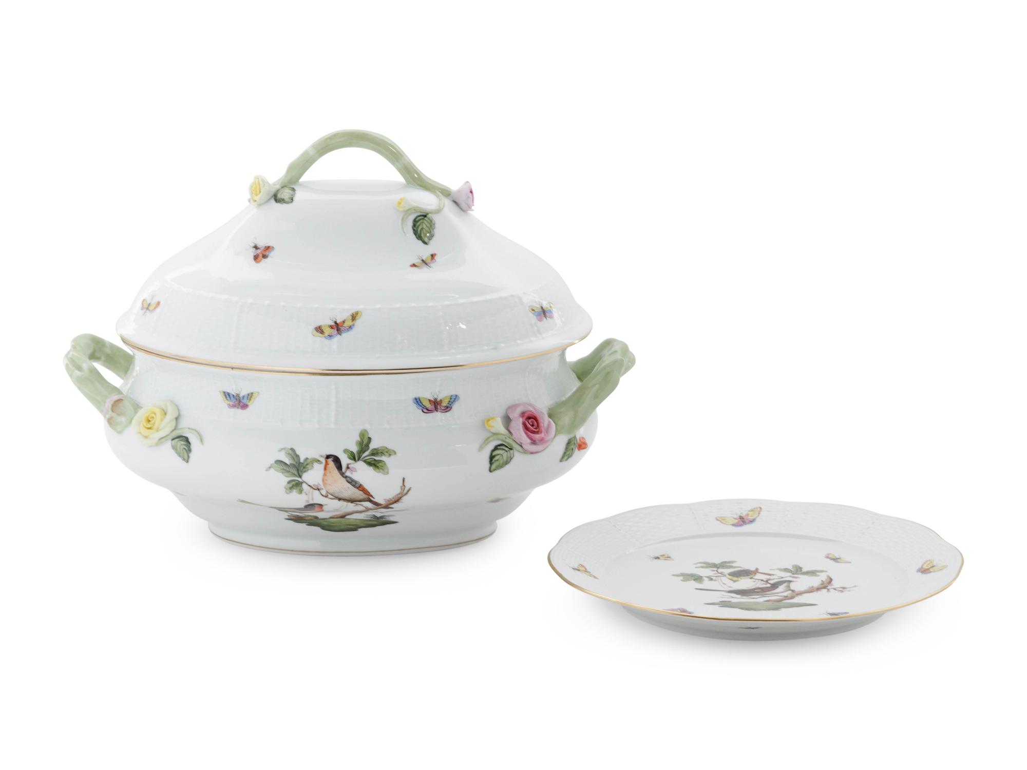 A Herend Porcelain Tureen and Six Plates