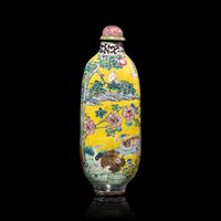 Nine Chinese Snuff Bottles, 19th-Early 20th Century — 晚清-民國 各式鼻烟壺一組九只