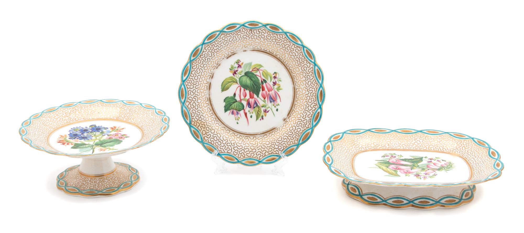 A Twelve-Piece English Porcelain Botanical Dessert Service Diameter of tazzas 3/4 inches. — 19TH CENTURY