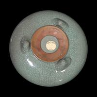 A Chinese Crackle-Glazed Shallow Censer, Late Qing Dynasty-Republic Period 晚清-民國 哥釉盤