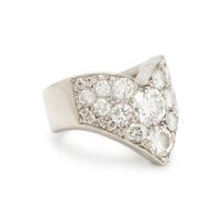 DIAMOND AND WHITE GOLD RING