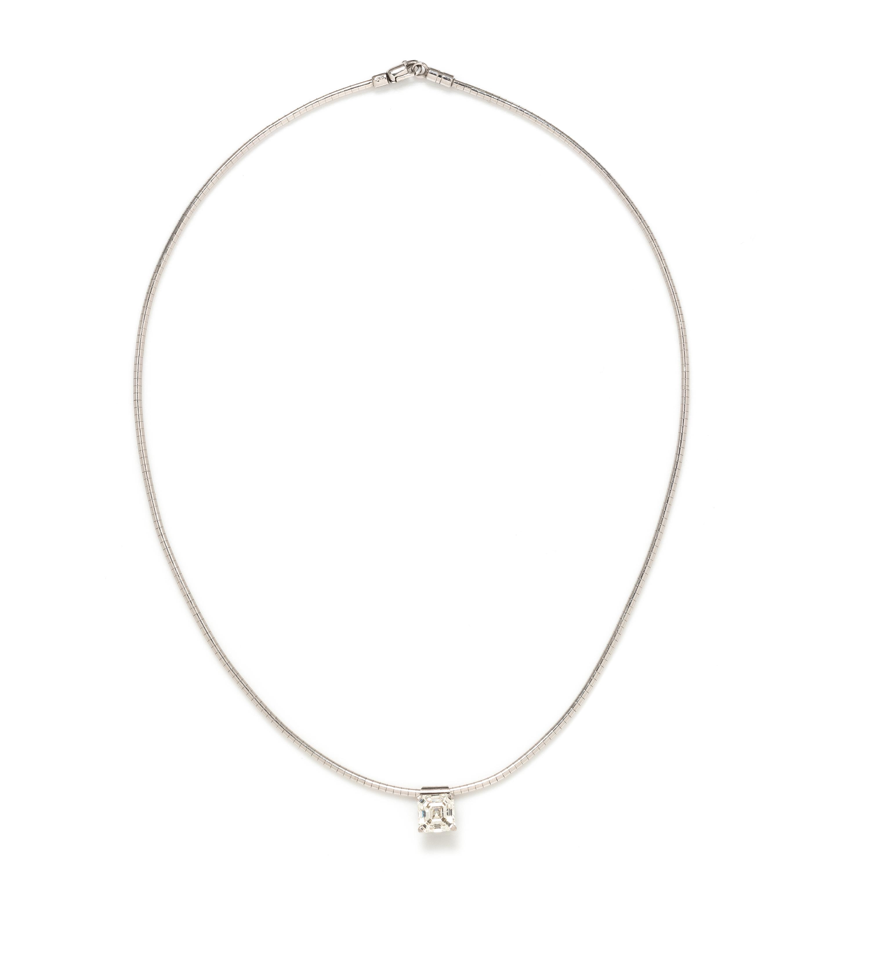 DIAMOND PENDANT/NECKLACE