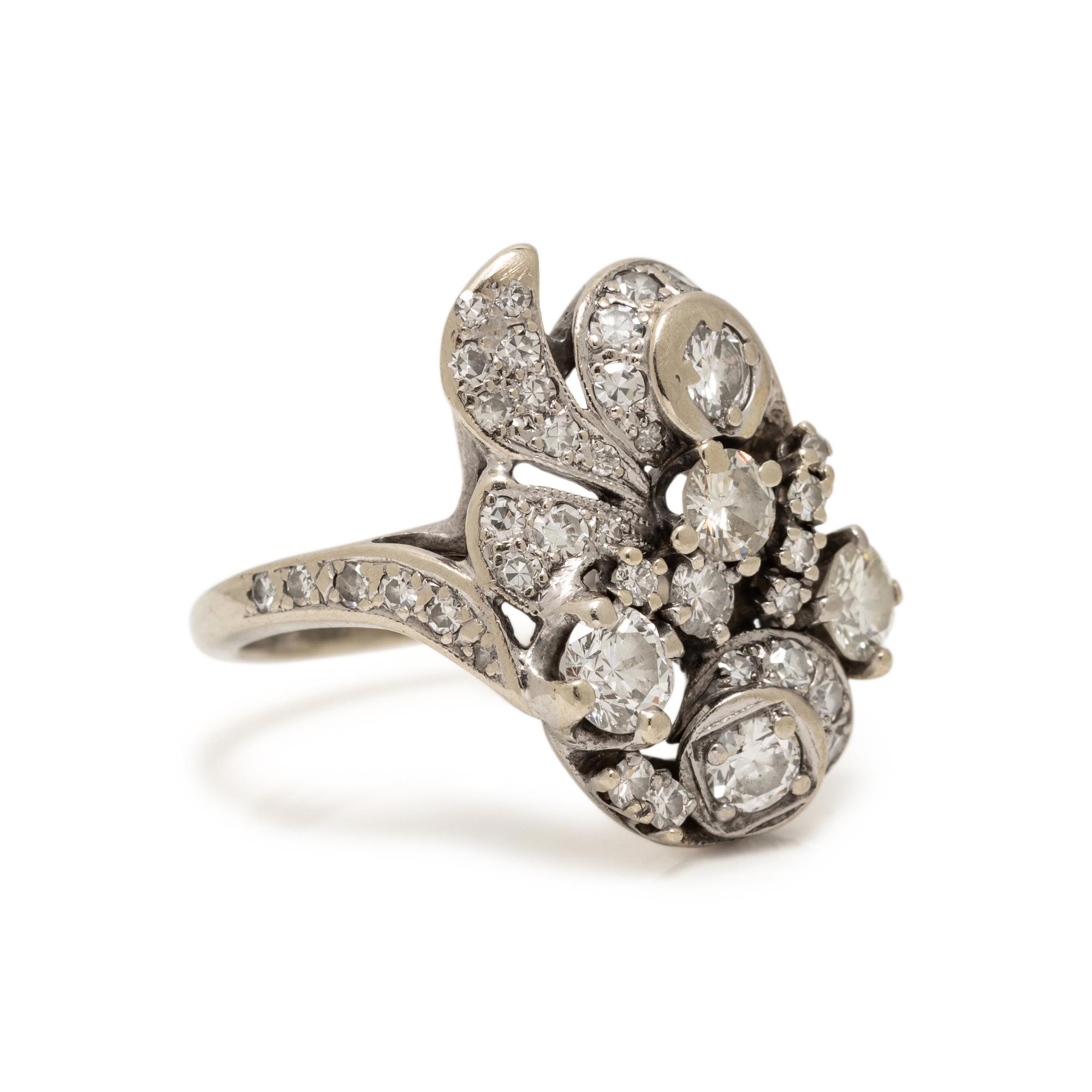 WHITE GOLD AND DIAMOND RING