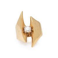 YELLOW GOLD AND DIAMOND RING