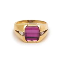GARNET AND DIAMOND RING