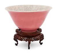 A Chinese Pink and Crackle Glazed Porcelain Bowl