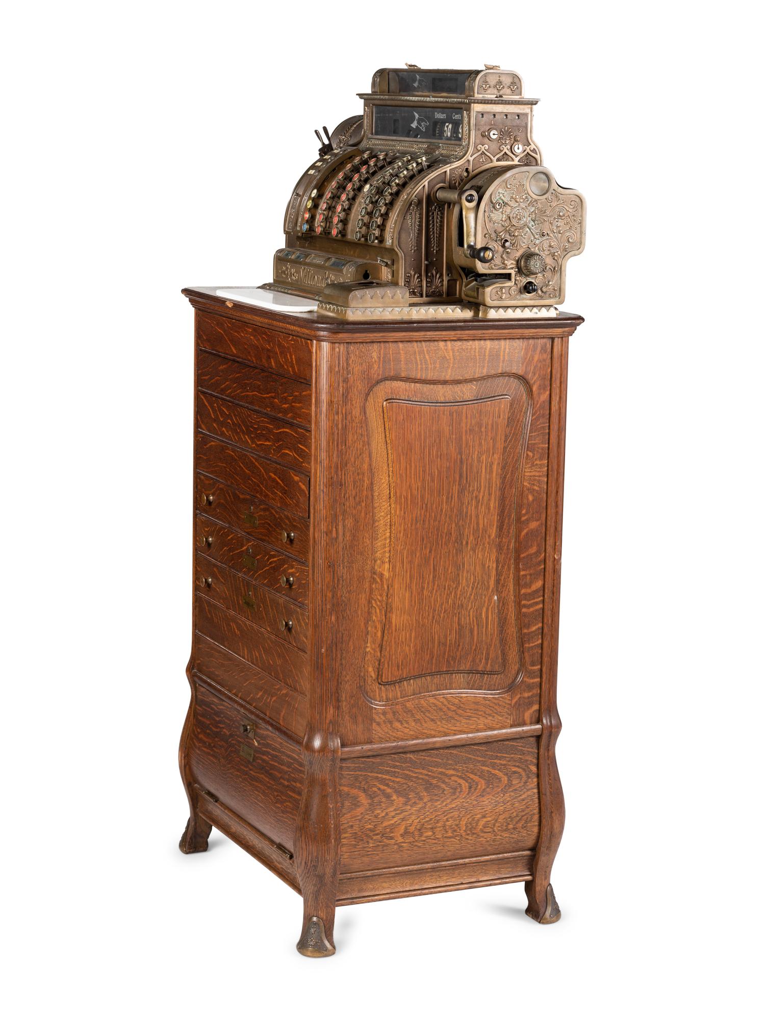A National Cash Register , Floor Model 542-4F