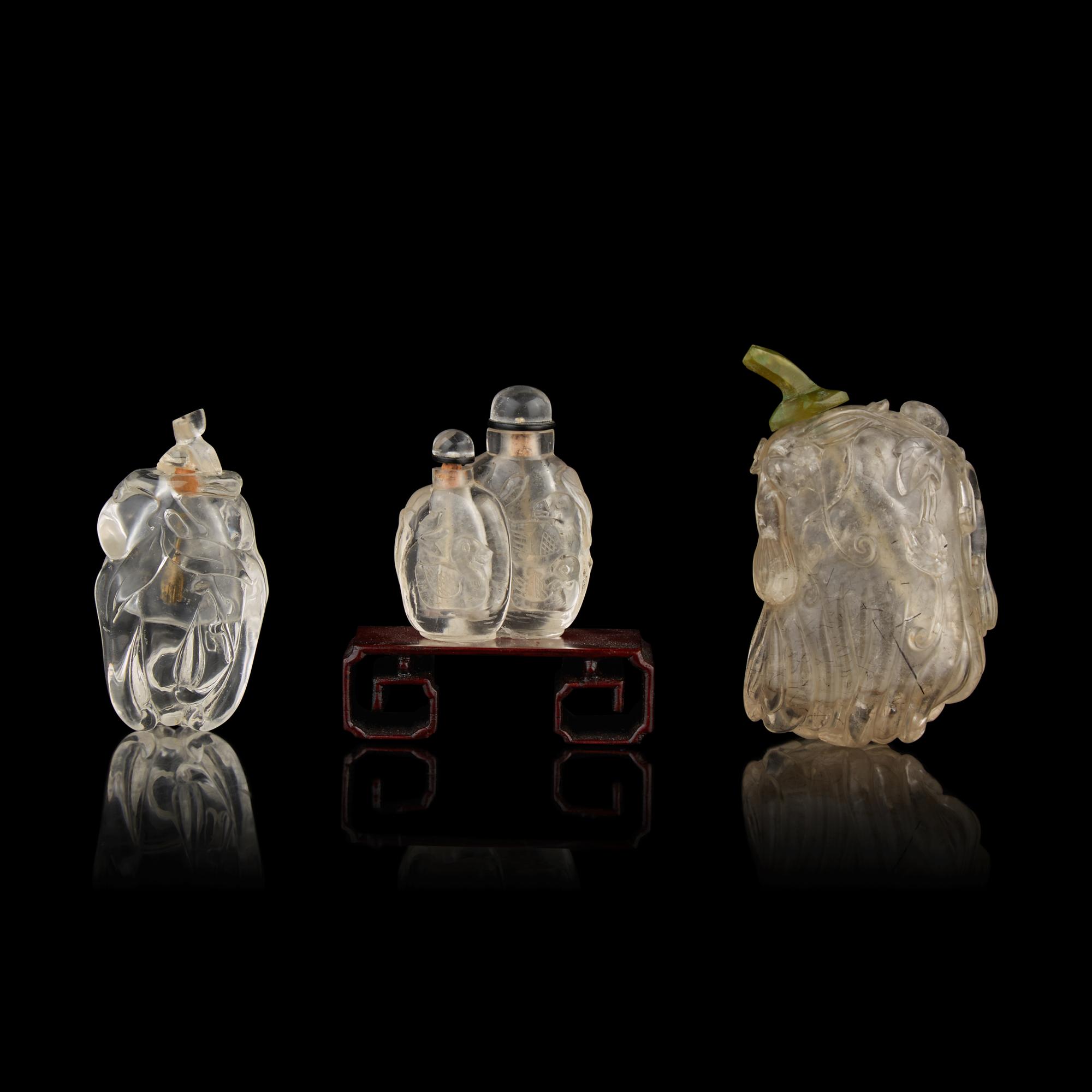 Three Chinese Rock Crystal Snuff Bottles, 19th-20th Century 晚清民國 水晶雕鼻煙壺三支