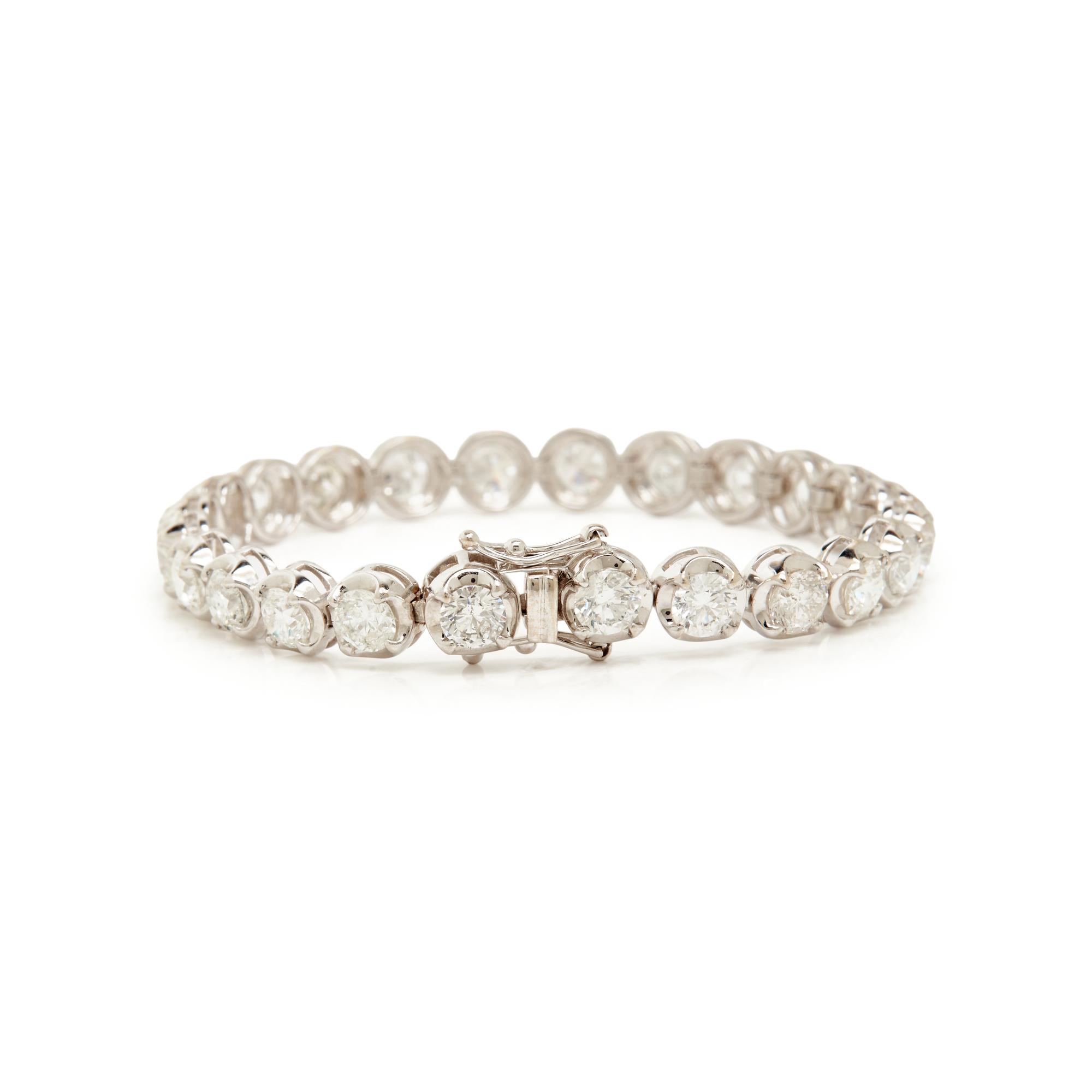 WHITE GOLD AND DIAMOND TENNIS BRACELET