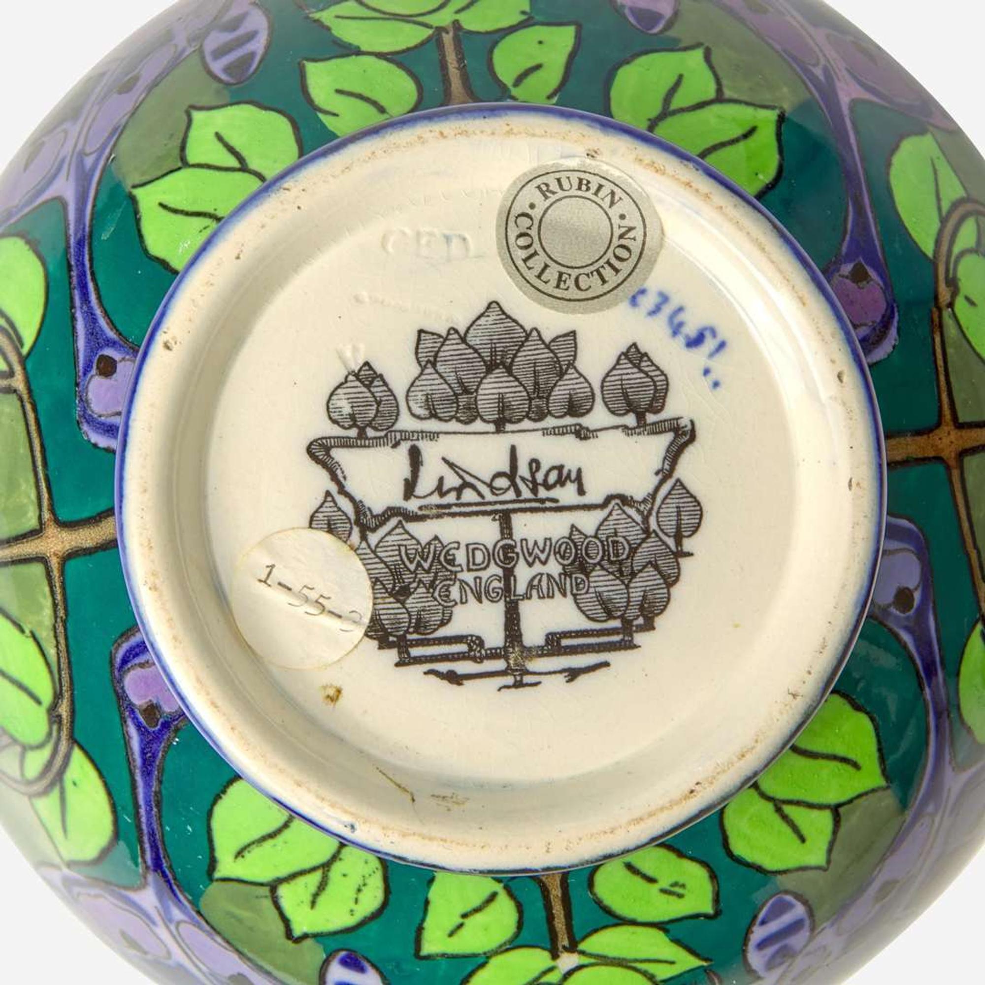 A Wedgwood Lindsay Ware Vase UK, circa 1900