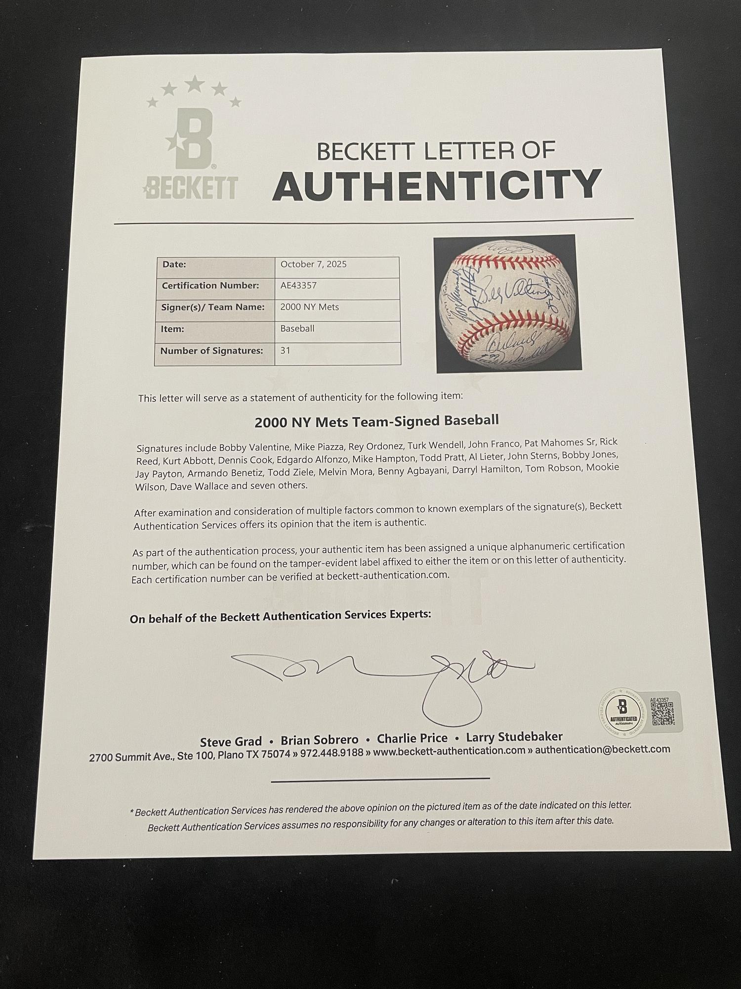A 2000 National League Champion New York Mets Team Signed Autograph Baseball - 31 Signatures (Beckett Authentication Services Letter)