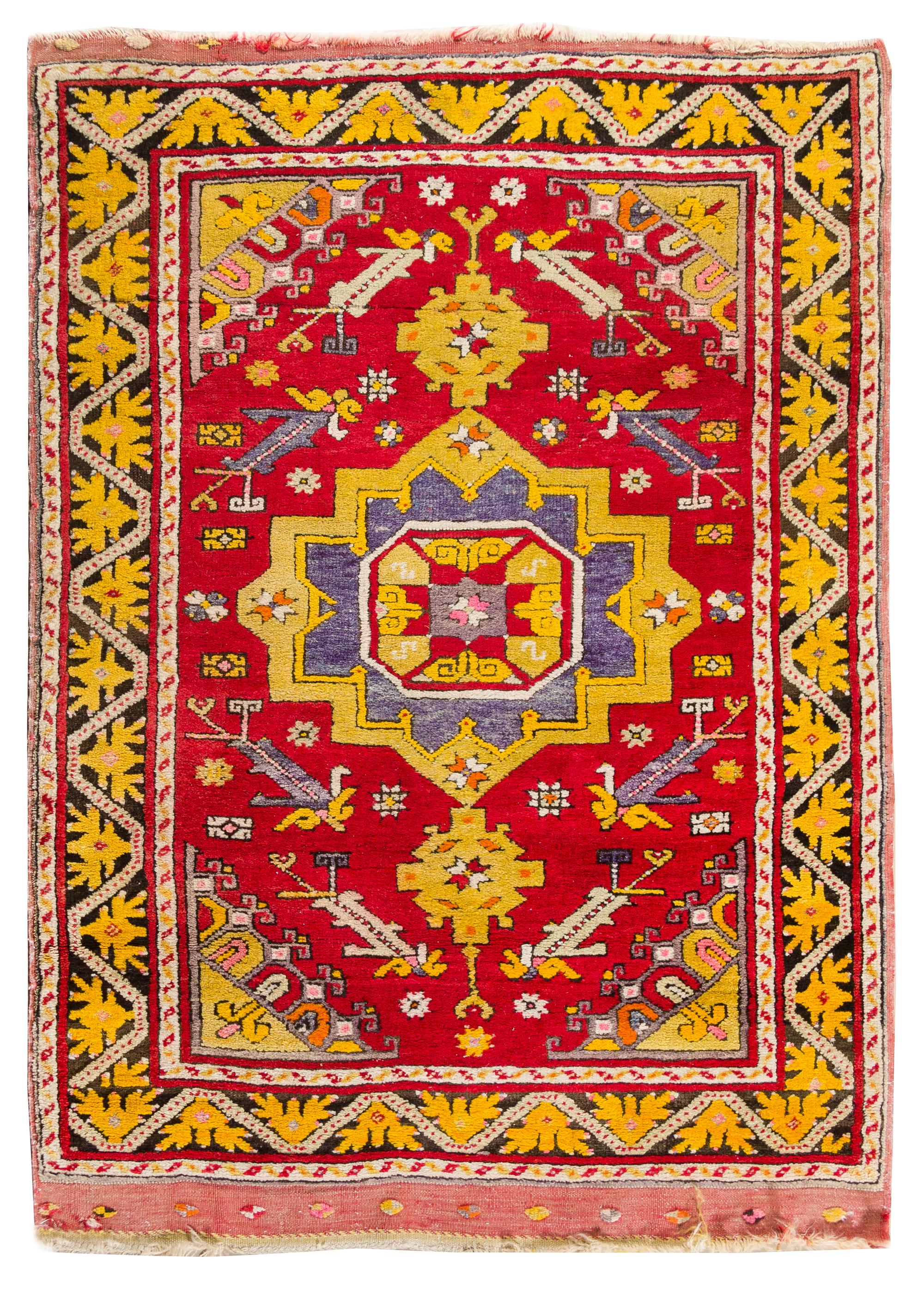 A Caucasian Wool Rug 5 feet 7 inches x 4 feet. — EARLY 20TH CENTURY