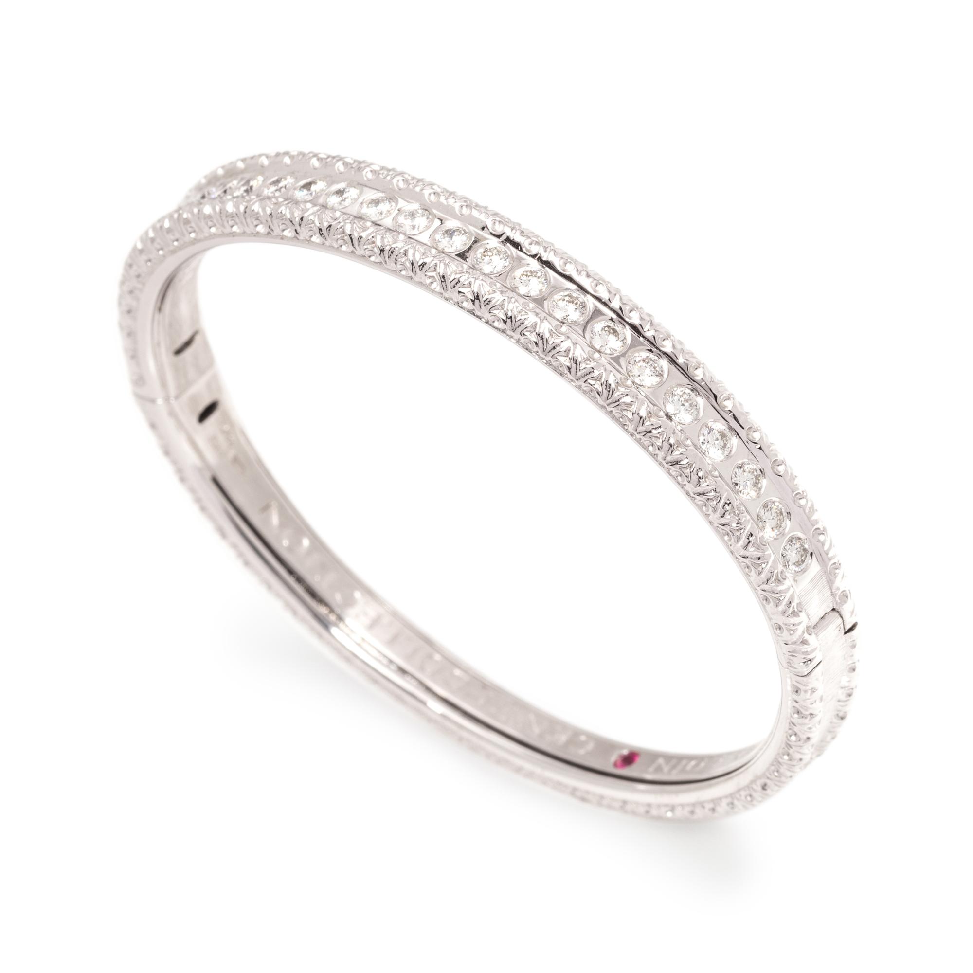 ROBERTO COIN, DIAMOND 'CENTO' BANGLE BRACELET