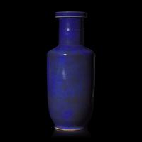 A Chinese Bleu Poudre Glazed Rouleau Vase, Late Qing Dynasty 清晚期 灑藍釉棒槌瓶