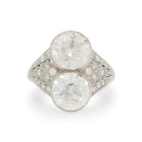 ART DECO, DIAMOND AND PLATINUM TOI ET MOI RING