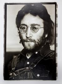 (PHOTOGRAPHY) 3 works by Eve Arnold, Annie Liebovitz and Sebastaio Salgado.