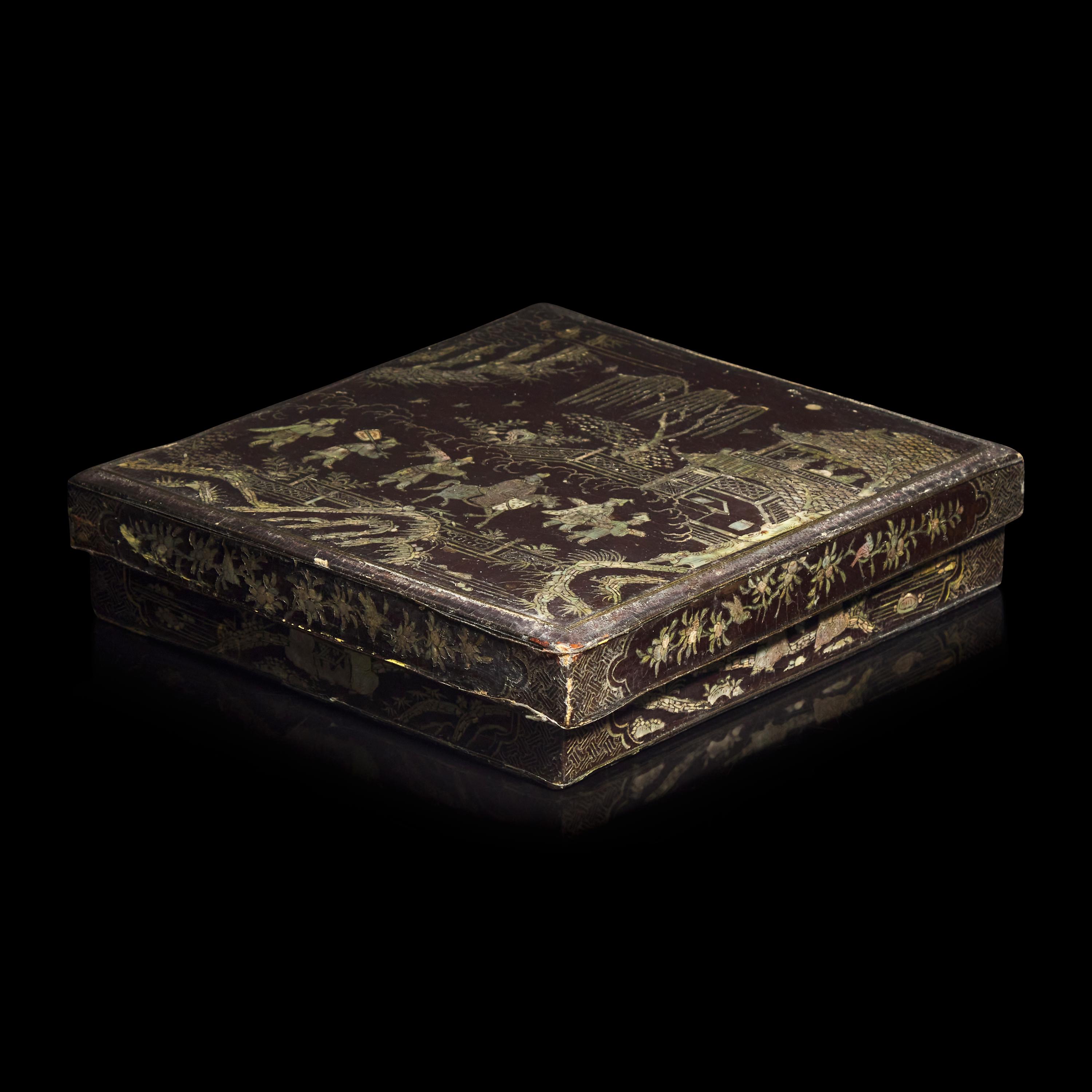 A Chinese Mother of Pearl Inlaid Lacquer Box, Ming Dynasty, 16th/17th Century — 明晚期 黑漆螺鈿行旅圖蓋盒